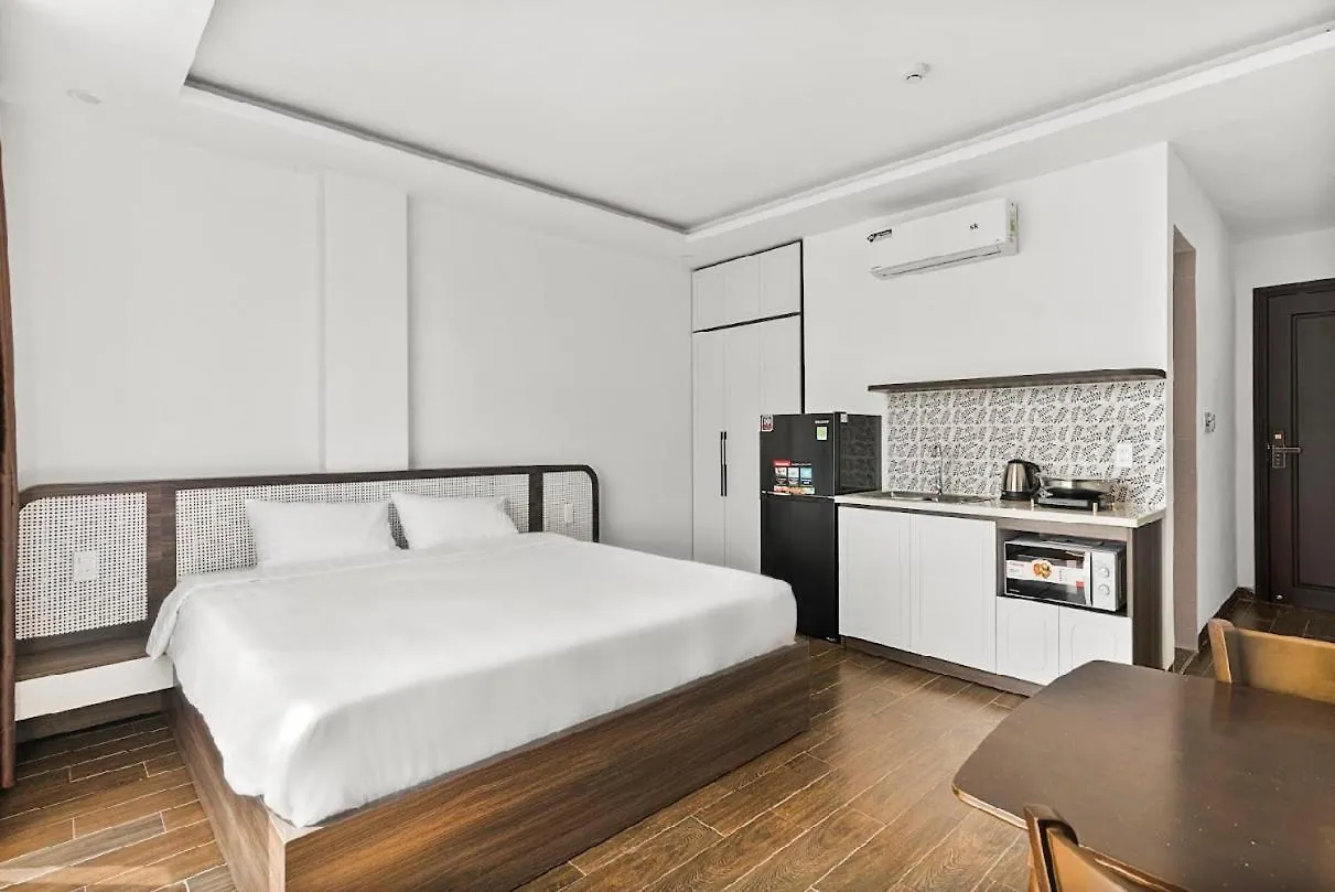 Leo Hotel & Apartment Da Nang 0*,  Vietnam